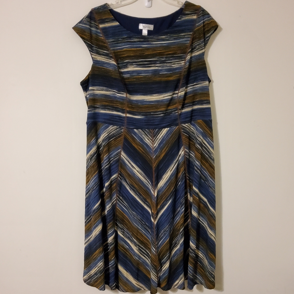 Dressbarn Woman Stretch Multi Colored Cap Sleeve Fit & Flare Dress Size 20